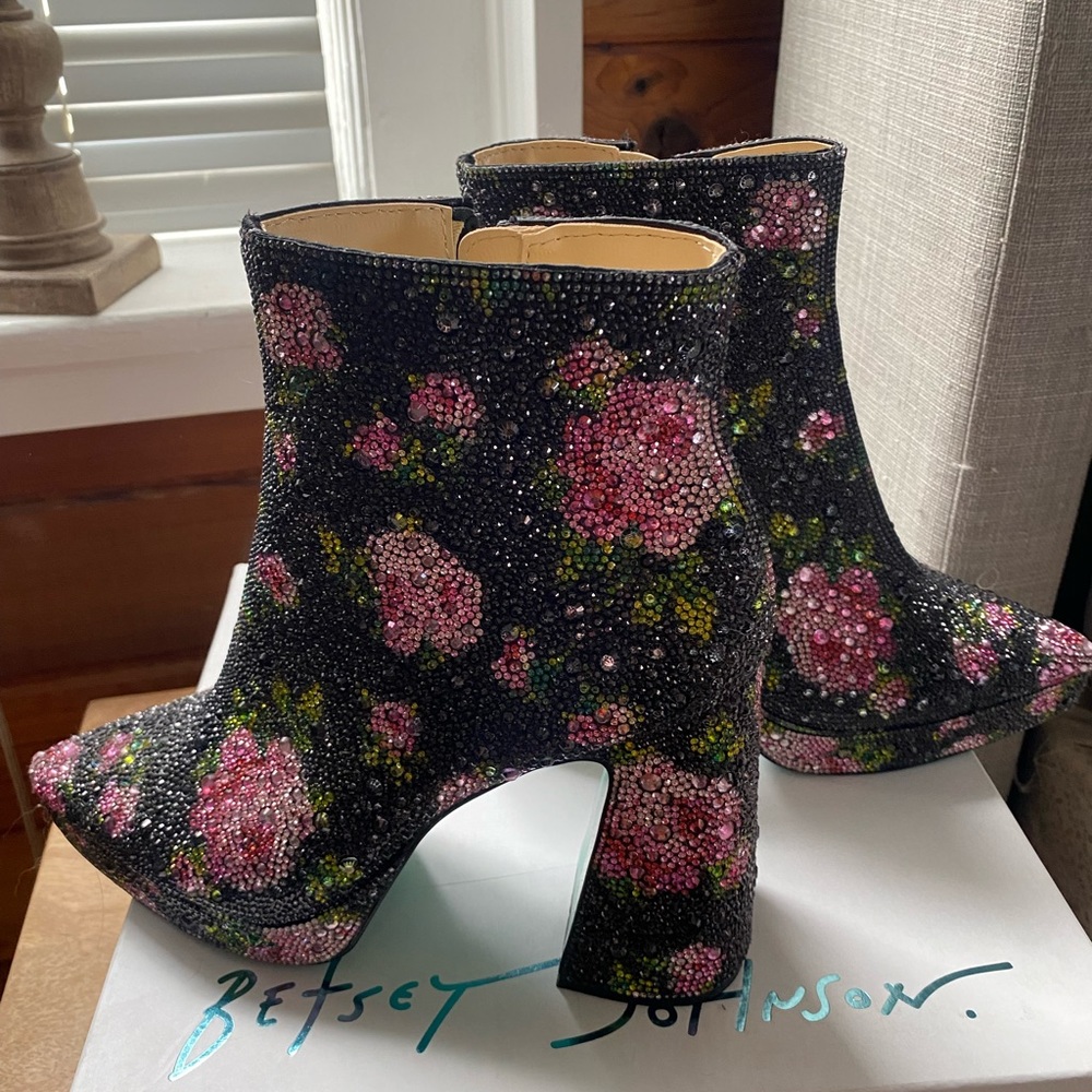 Betsy Johnson Della Boots